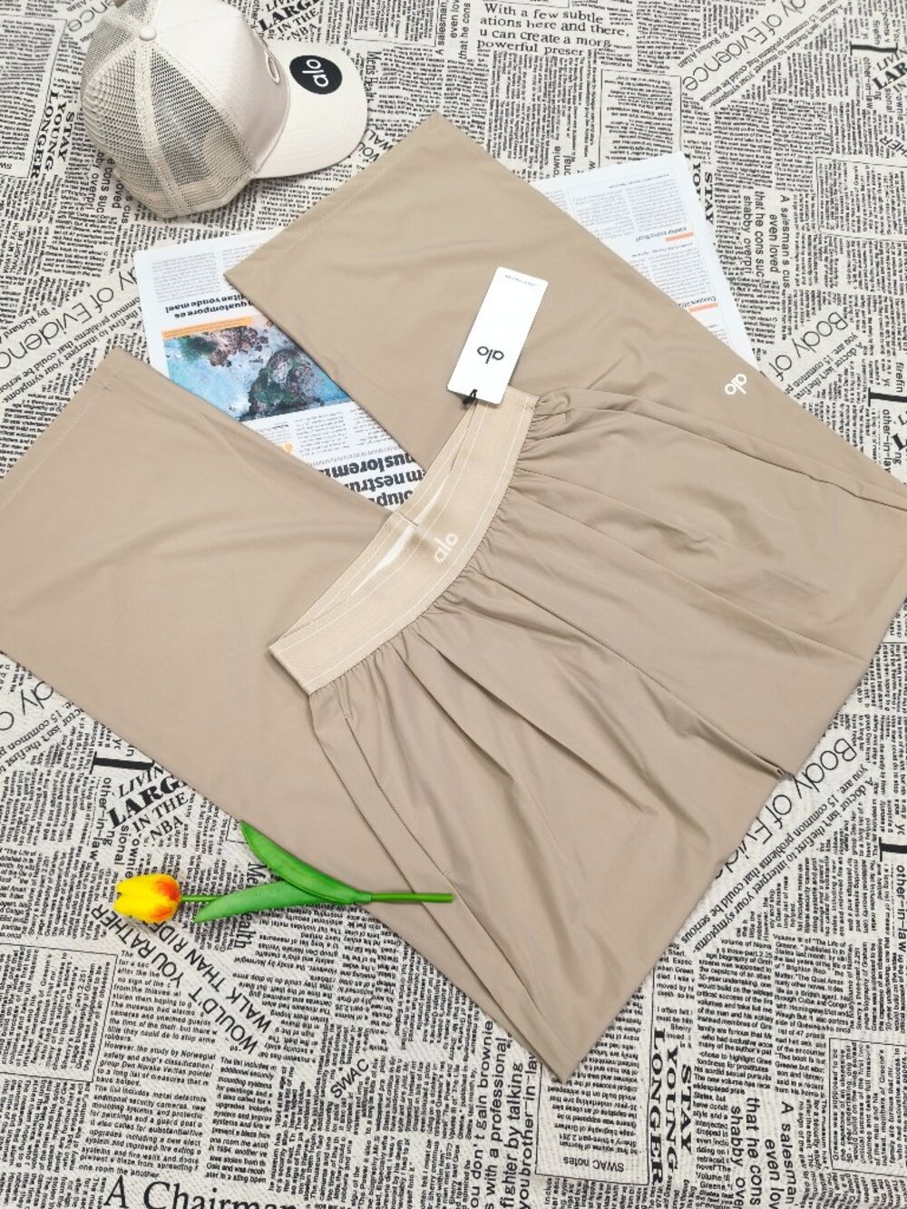 ALO Yoga Gravel Suit Up Trouser XXS~XS😄Straight Leg Pants 30" Inseam (Regular) - Picture 3 of 9